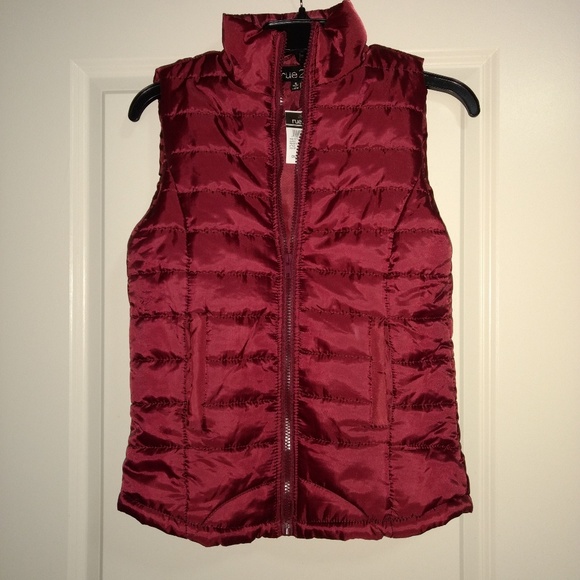 Rue21 Jackets & Blazers - Maroon puff vest